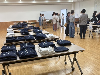 制服リサイクル前日準備